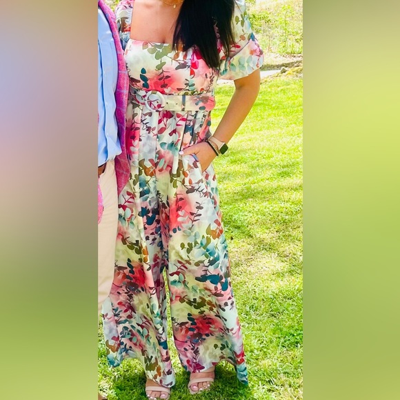 Beautiful Floral Jumpsuit - Picture 1 of 4